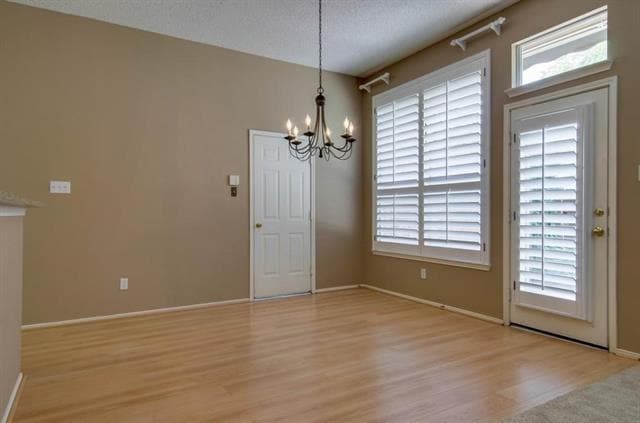 Building Photo - 3701 Kimble Dr