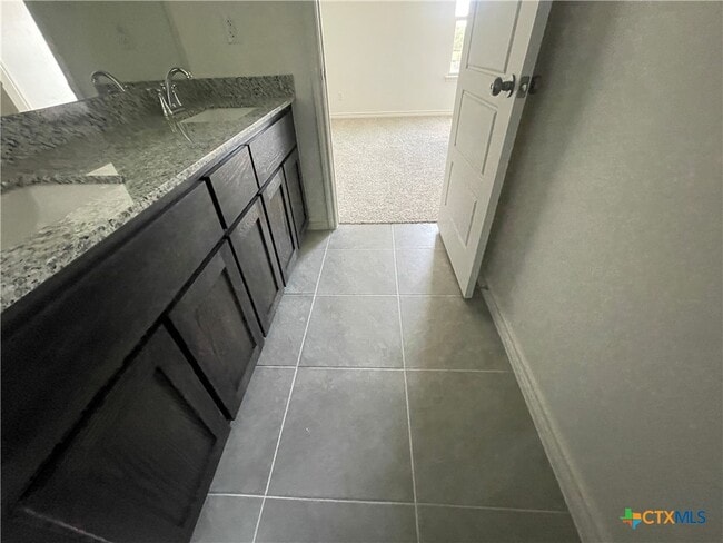 Building Photo - 302 Agua Chiquita Ct