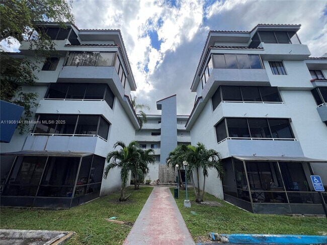 Building Photo - 8205 SW 152nd Ave