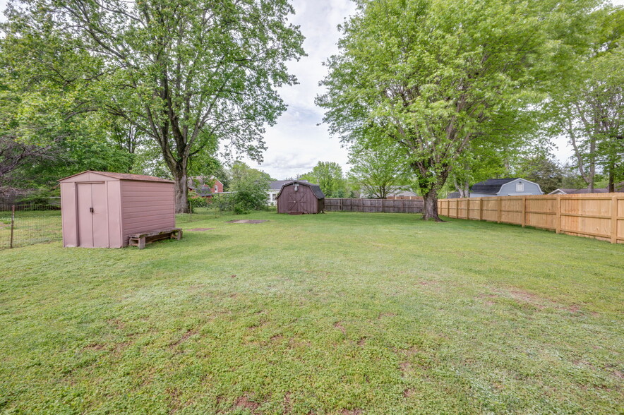 Building Photo - 176 Woodson Ln