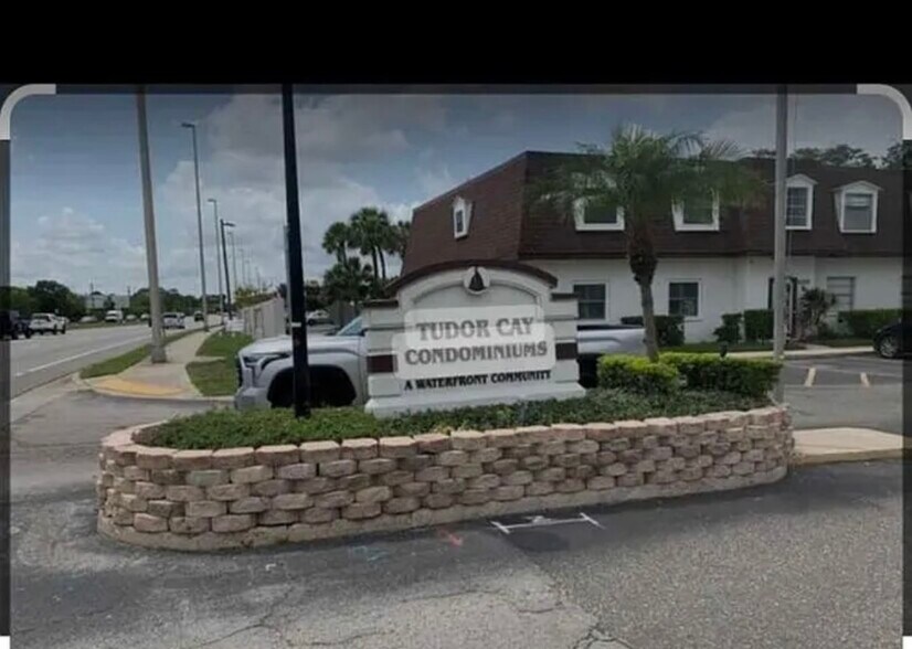 Primary Photo - 9004 Tudor Dr