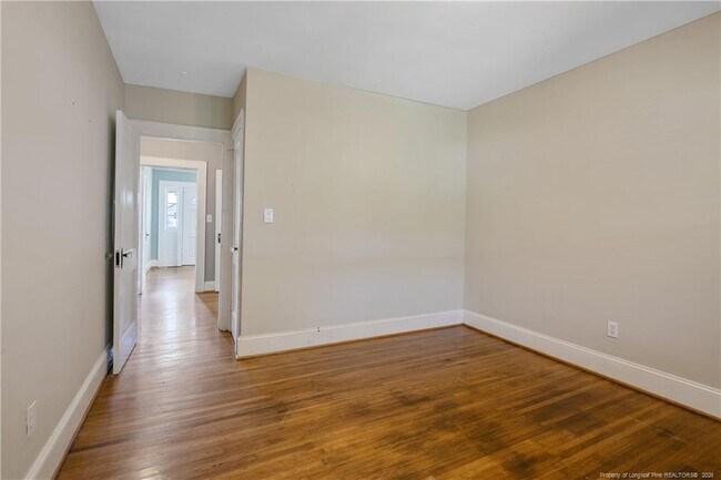 Building Photo - 209 N Churchill Dr