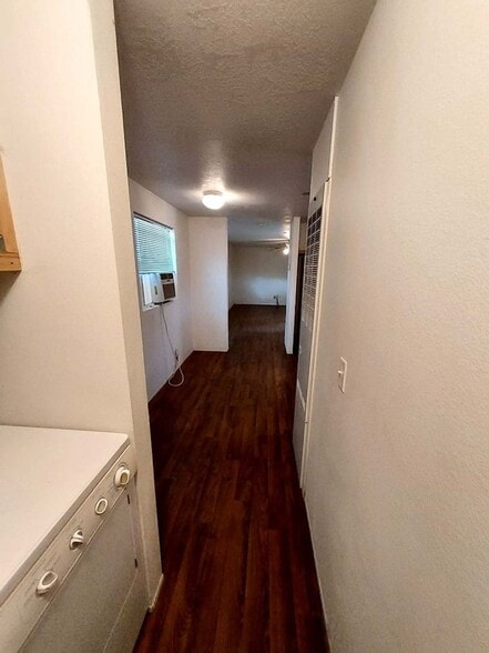 Building Photo - 3959 Cartwright St