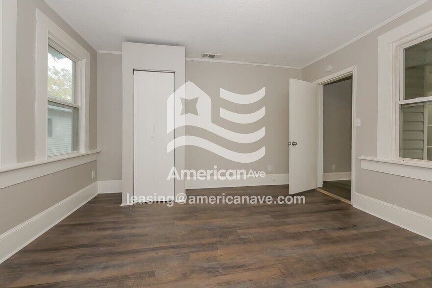 Building Photo - 980 North Ave