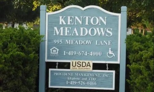 Building Photo - 995 Meadow Ln