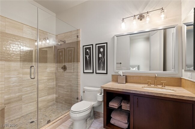 Building Photo - 2 Castle Oaks Ct