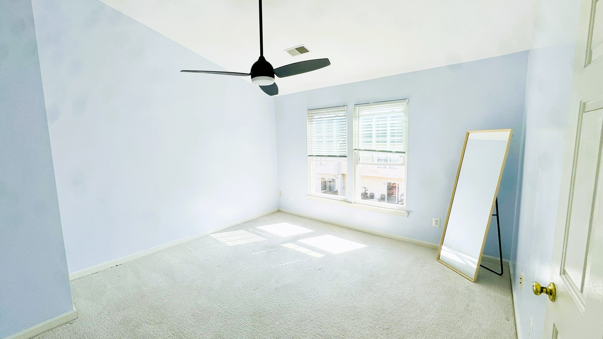 Building Photo - 6399 Stagg Ct