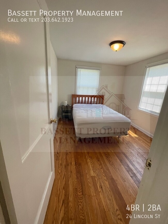 Building Photo - 24 Lincoln St