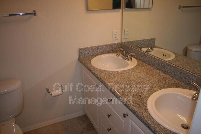 Building Photo - 7652 Plantation Cir