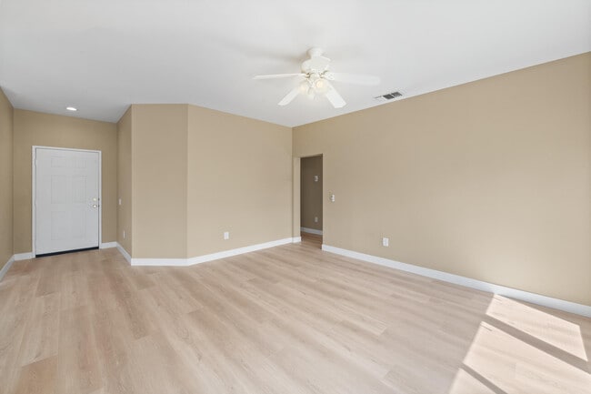 Building Photo - 38786 Brandywine Ave
