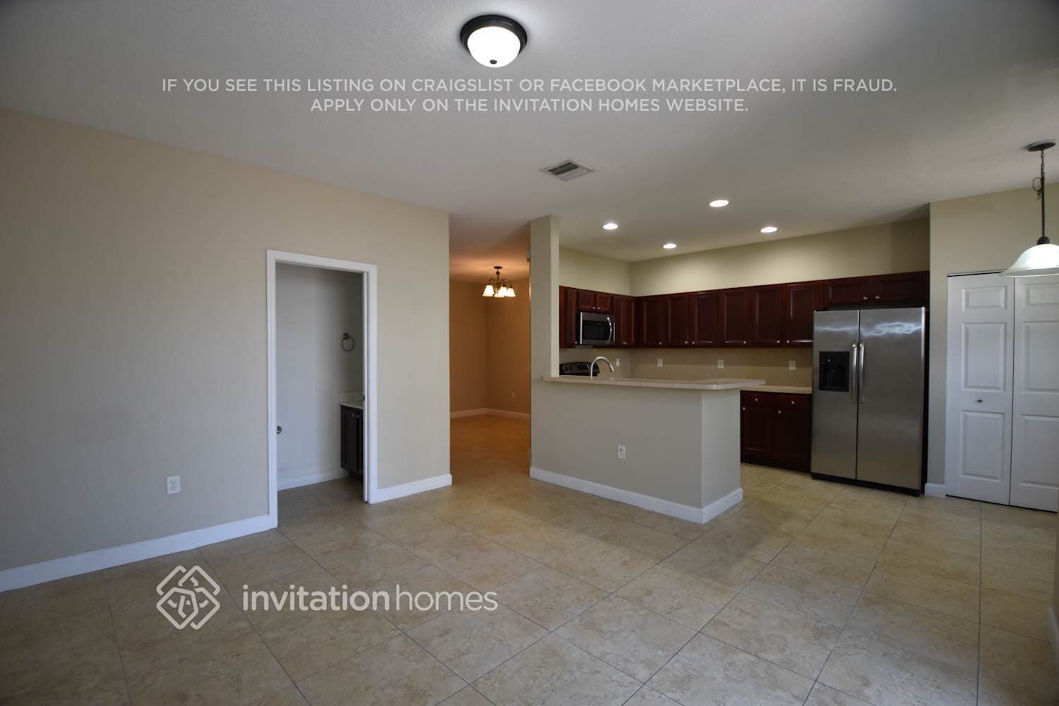 Building Photo - 20769 NE 10th Ct
