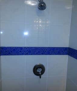 Walk in Tiled Shower - 47-337 Mahakea Rd