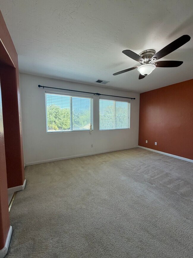 Building Photo - 6253 E Hampton Way