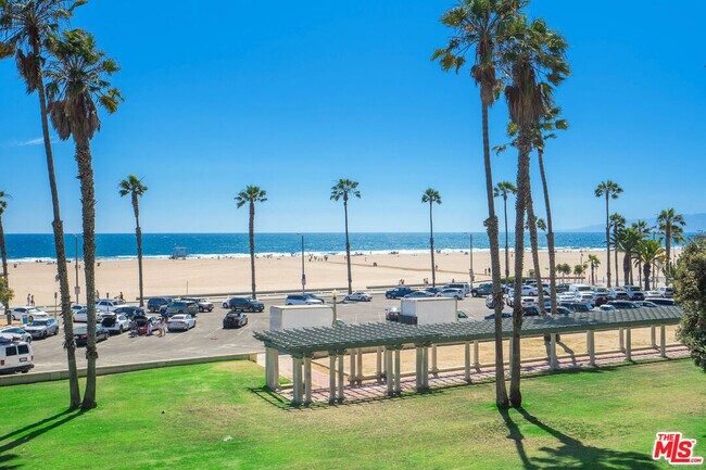 Building Photo - 2101 Ocean Ave