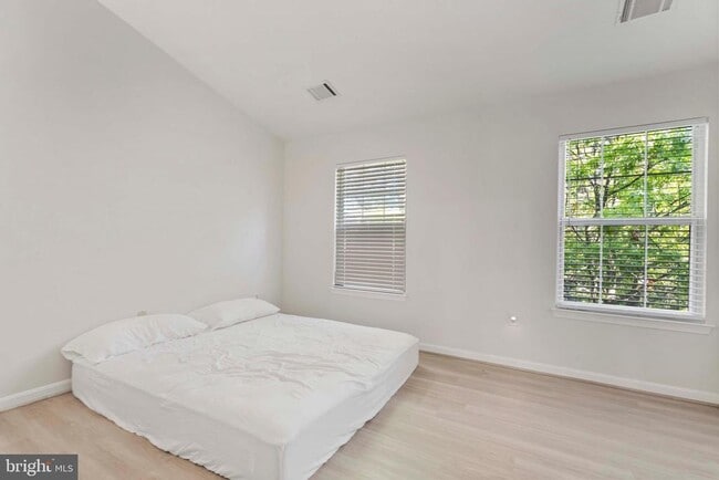 Building Photo - 13118 Plotner Farm Rd