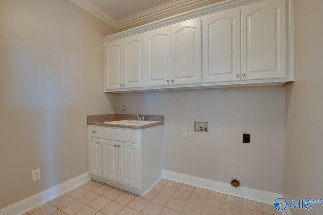 Building Photo - 3017 Brunswick Cir SE