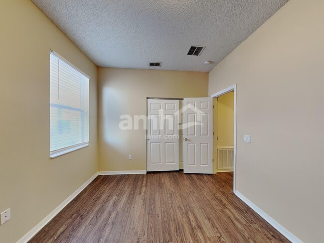 Building Photo - 1962 Kimlyn Cir