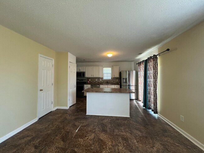 Building Photo - 1464 Ruger Dr