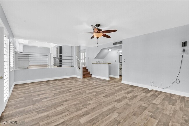 Building Photo - 8720 Pavia Dr