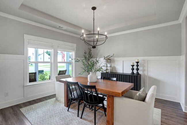 Building Photo - Spacious 4 bedroom 3 bath home with loft