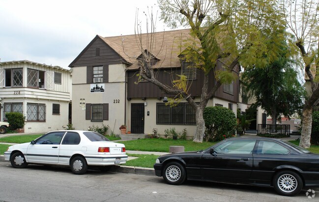 Building Photo - 232-6 S. Harvard Blvd