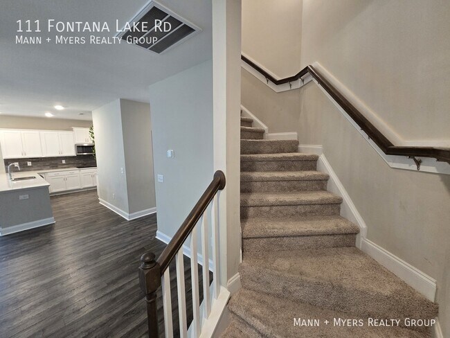 Building Photo - 111 Fontana Lake Rd