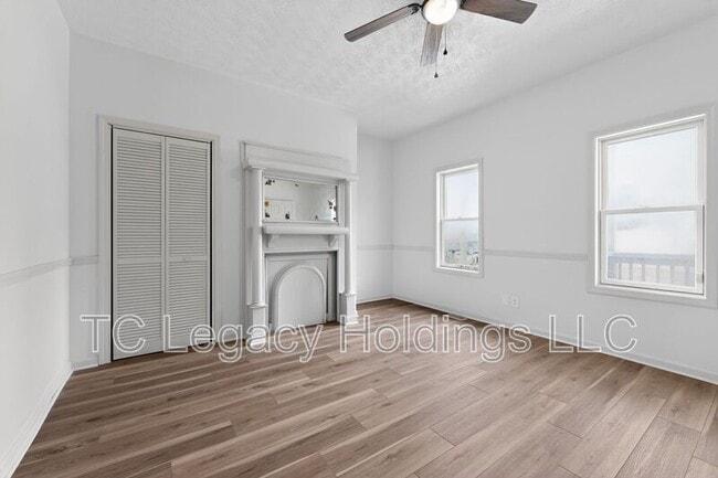 Building Photo - 127 Haymond Hwy