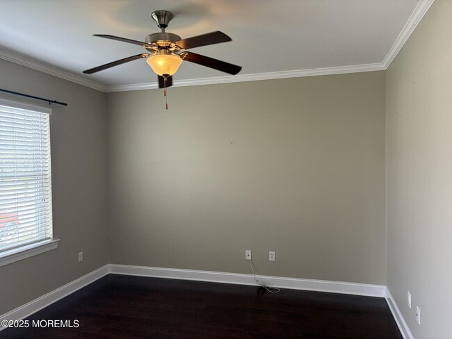 Building Photo - 201 Riviera Dr