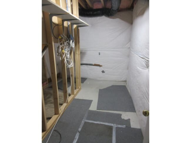 Building Photo - Townhome