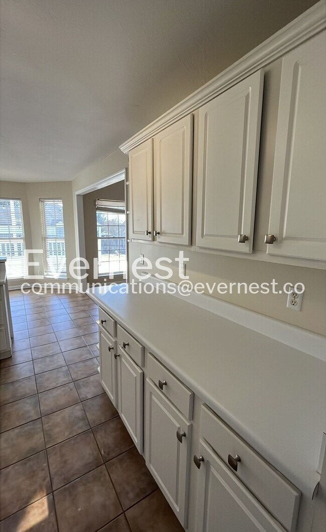 Building Photo - 14 Fawn Ln