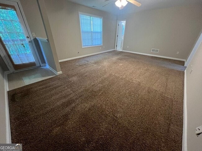 Building Photo - 1157 Chateau Terrace