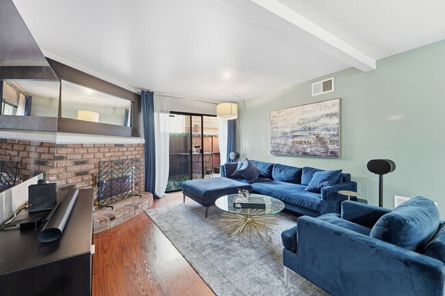 Building Photo - 7135 Firmament Ave