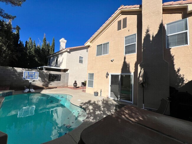 Building Photo - 9449 Amber Valley Ln