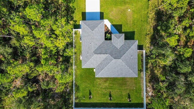 Building Photo - 6227 Tropicaire Blvd