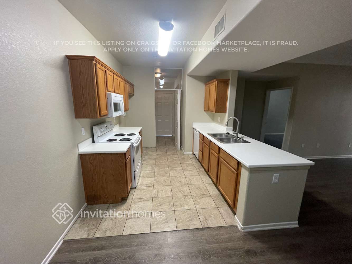 Building Photo - 24909 Madison Ave