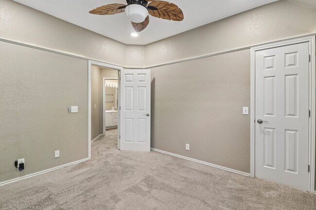 Building Photo - 3904 Arroyo Seco