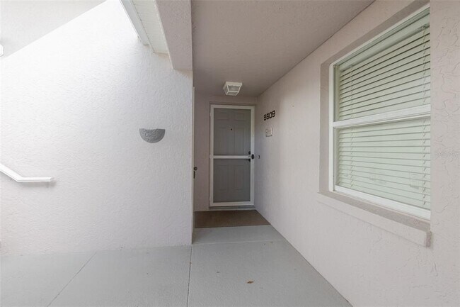 Building Photo - 5609 Sheffield Greene Cir