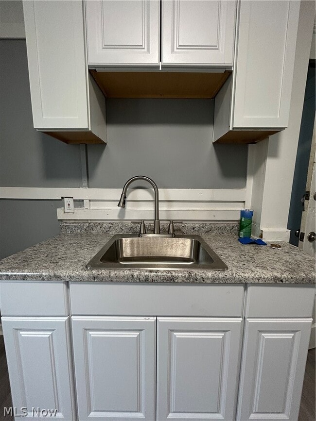 Building Photo - 3448 E 69th St