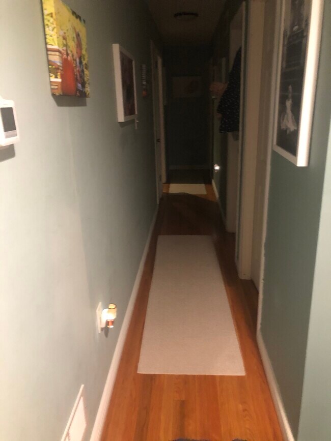 Building Photo - 6108 Lone Pond Ln