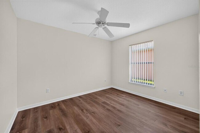 Building Photo - 839 Sandy Ridge Dr
