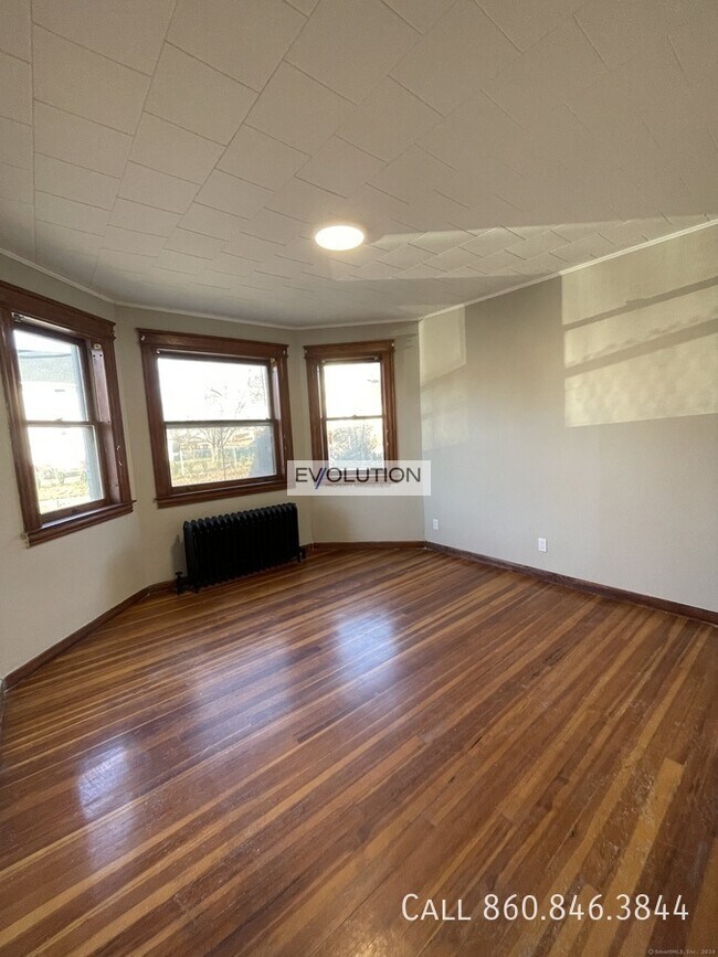 Building Photo - 177 South St