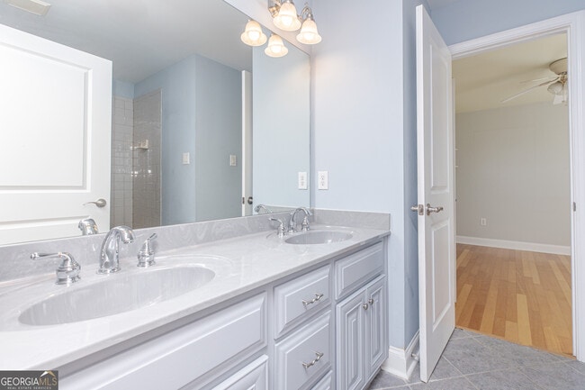 Building Photo - 100 Montview Way