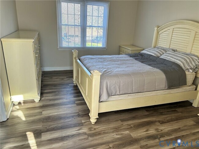 Building Photo - 6904 Deer Thicket Dr