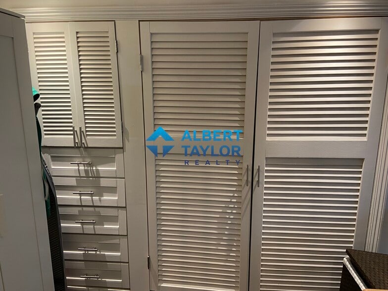 Building Photo - 117 Beacon St