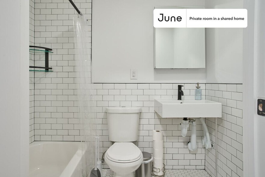 Building Photo - Cozy Private ROOM in Bed-Stuy