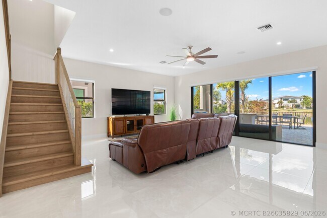 Building Photo - 12510 Solana Bay Cir