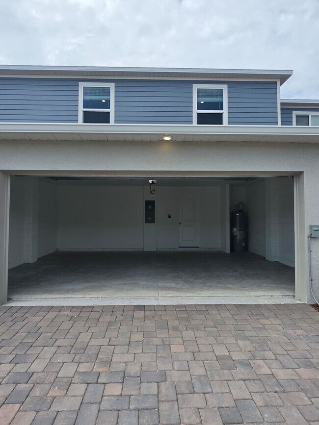 Building Photo - Brand-New 3-Bedroom Townhome in Crossprairie – Modern Living in St. Cloud