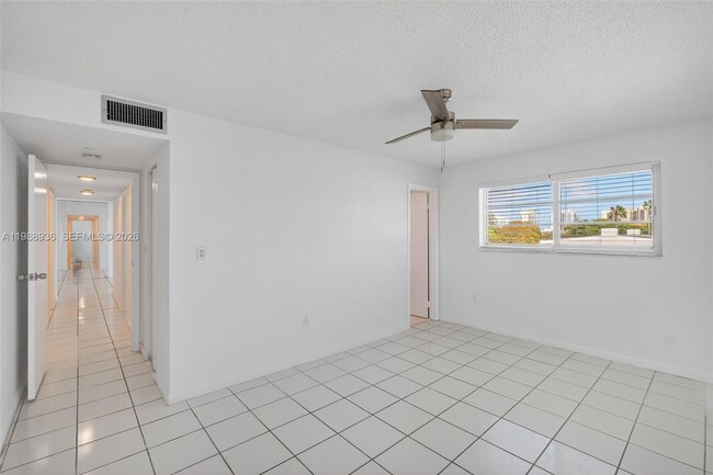 Building Photo - 1428 Euclid Ave