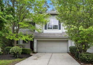 Building Photo - 107 W Burberry Cir