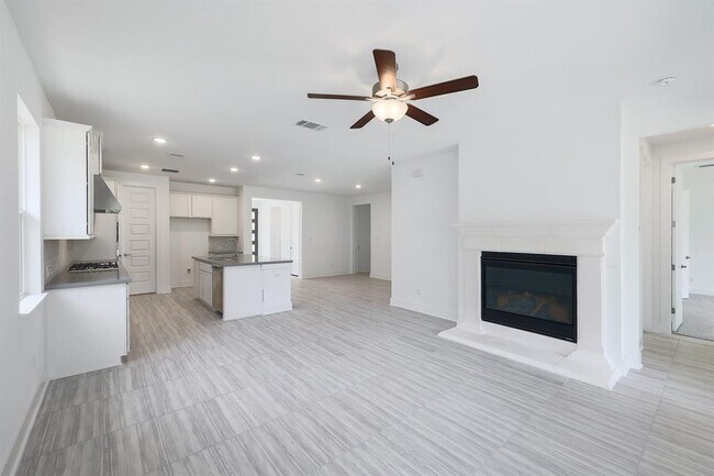 Building Photo - 182 Yarbrough Dr
